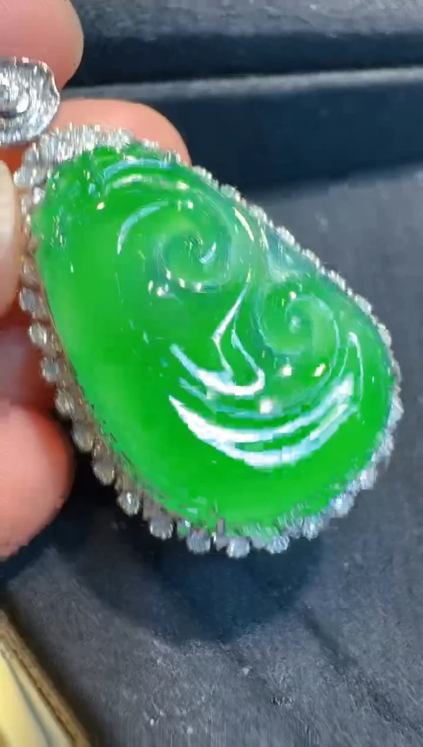 翡翠18K金镶嵌吊坠(不含链)多样性团购发一件