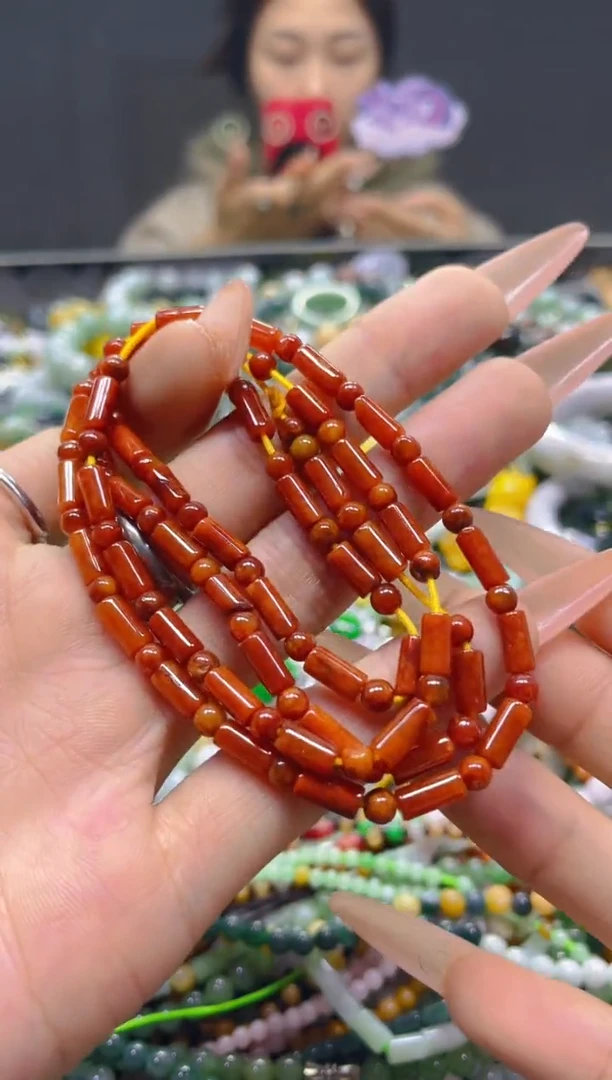 颈饰未镶嵌翡翠4MM
