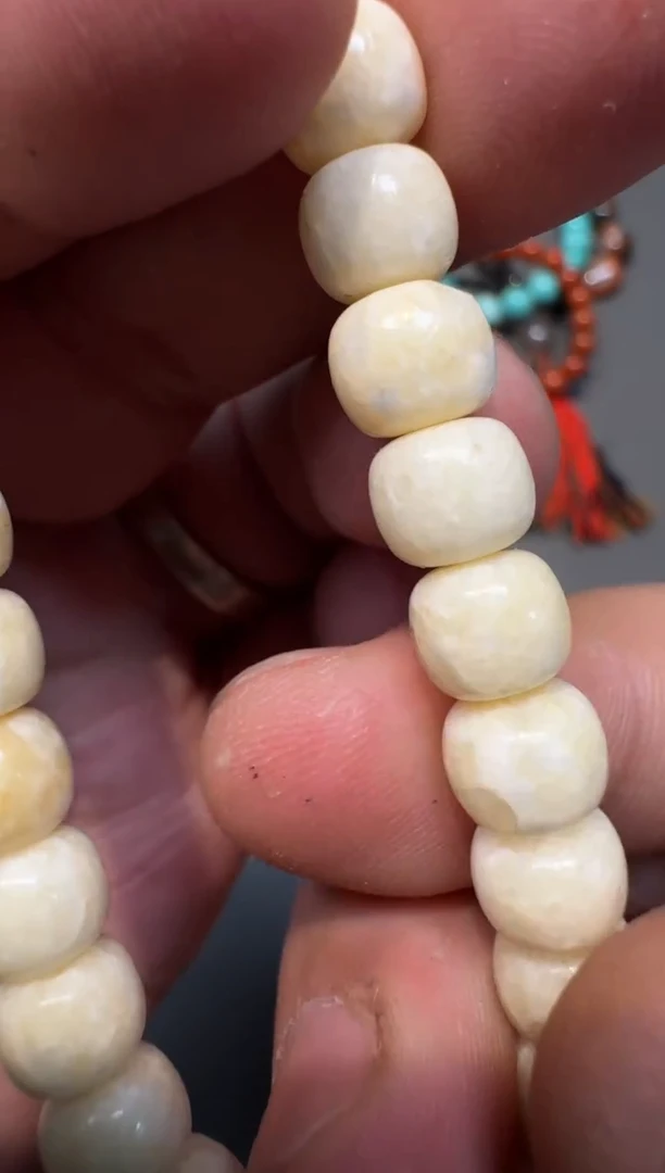 琥珀颈饰未镶嵌老型单圈