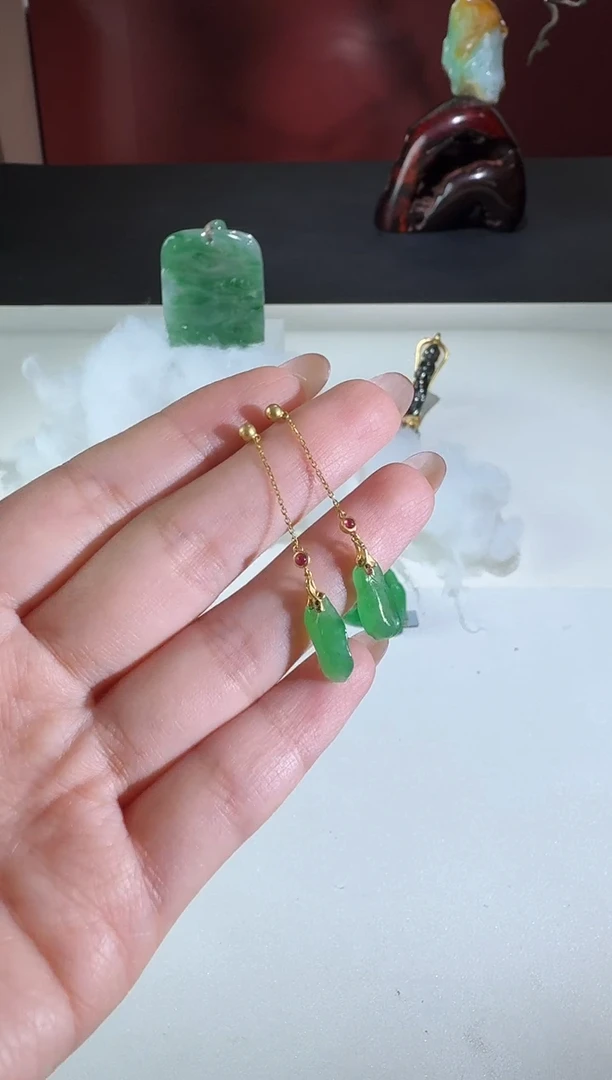 【闪购商品】翡翠耳饰18K金镶嵌 【鑫鑫】