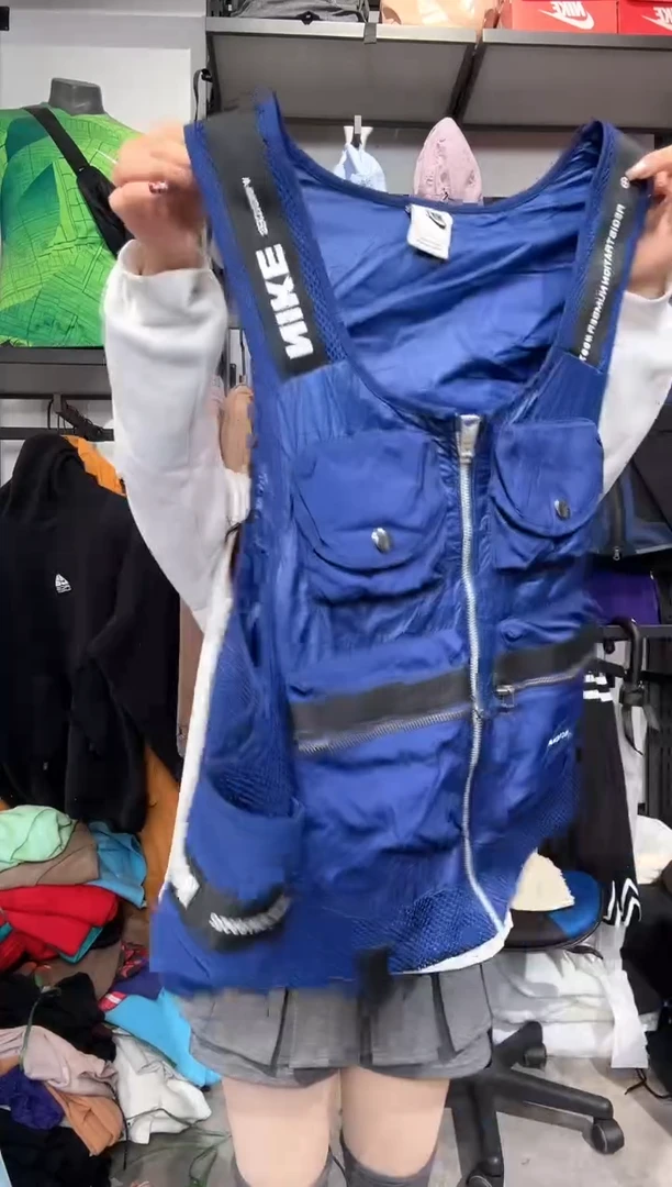 1690编码 瑕疵款直播间过款为准 尺码170