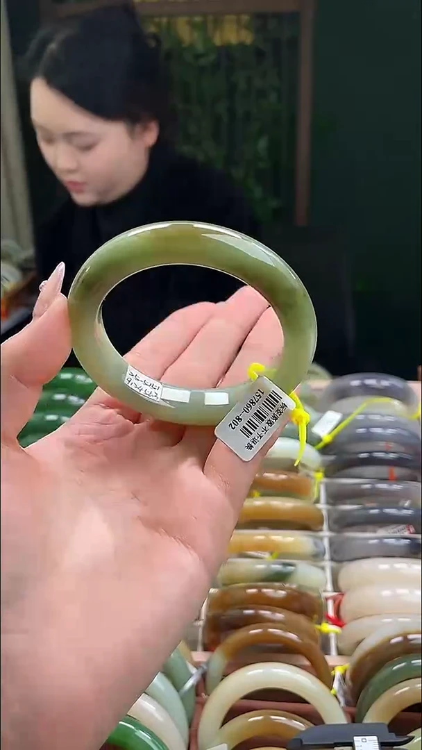 定制和田玉和田玉手镯56