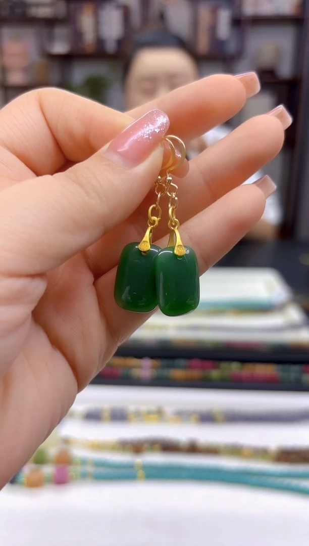 【闪购商品】和田玉（碧玉）耳饰14K金镶嵌E171