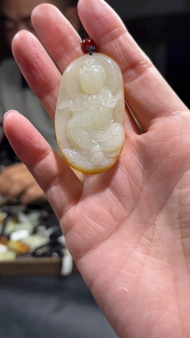 和田玉未镶嵌颈饰·