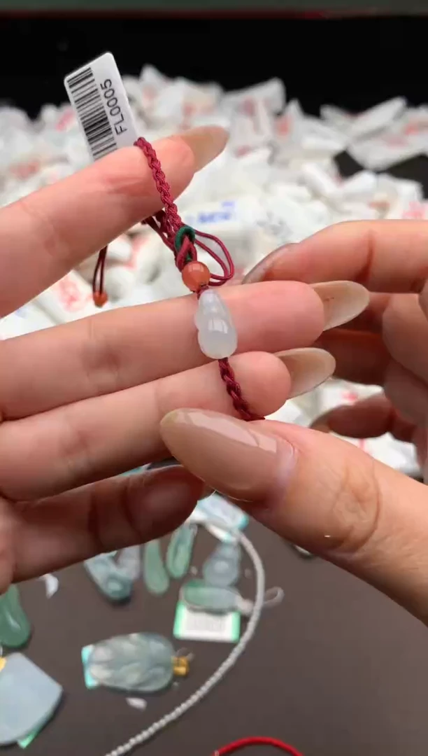 【闪购商品】翡翠手绳未镶嵌一