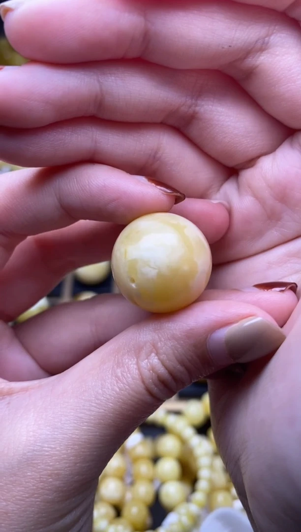 【闪购商品】琥珀裸石未镶嵌大小姐珠宝106