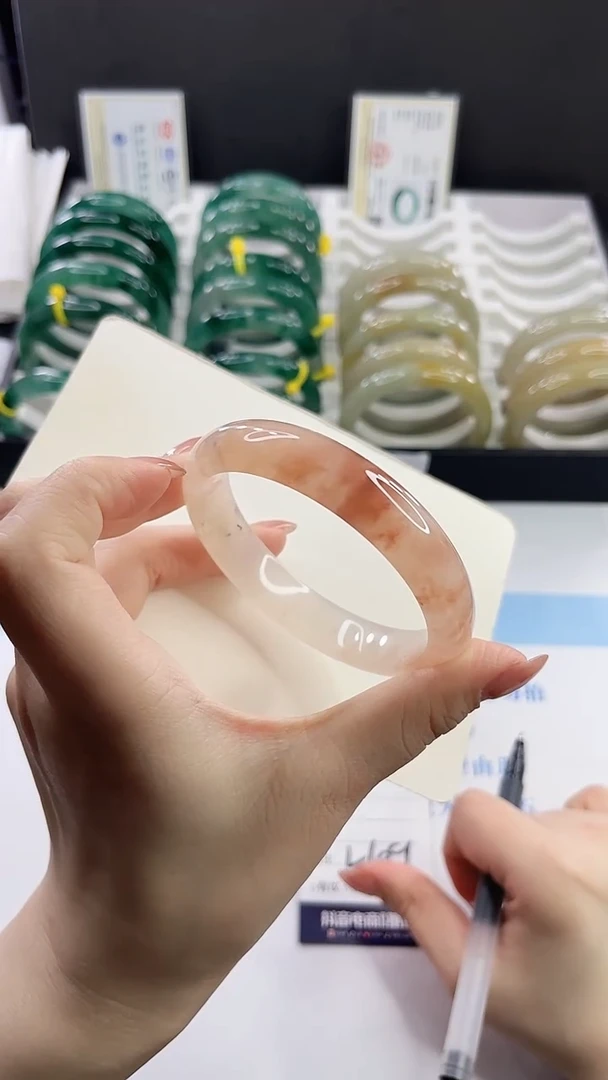 未镶嵌手镯石英质玉多样性发货L109