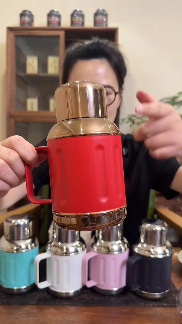 小胖墩红色小胖墩红色小胖墩红色