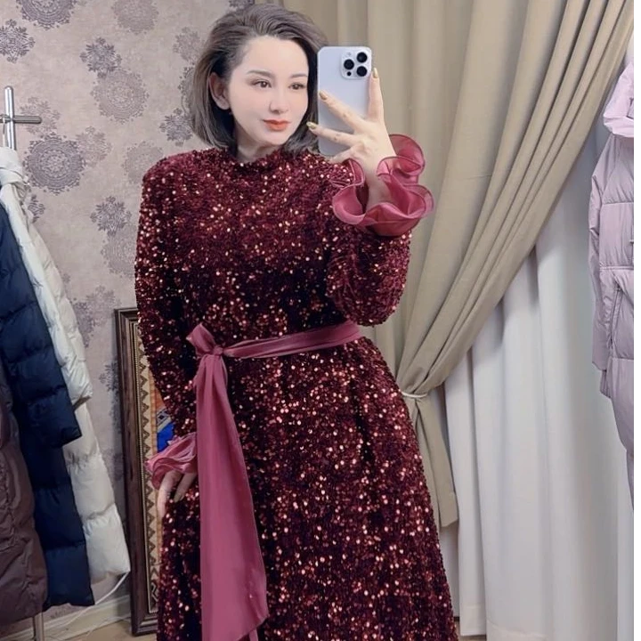 冬季连衣裙美气质网红时尚休闲百搭宽松潮流设计师女士