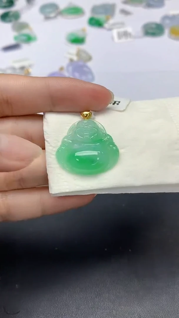 翡翠18K金镶嵌颈饰天然缅甸a货翡翠