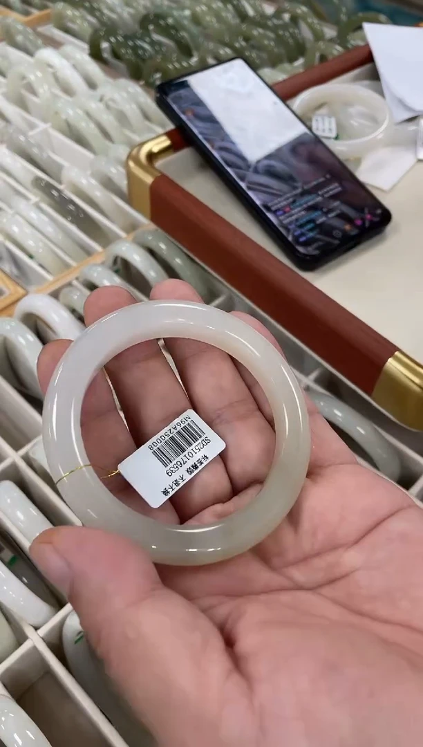 未镶嵌手镯和田玉57-58圈口 0008