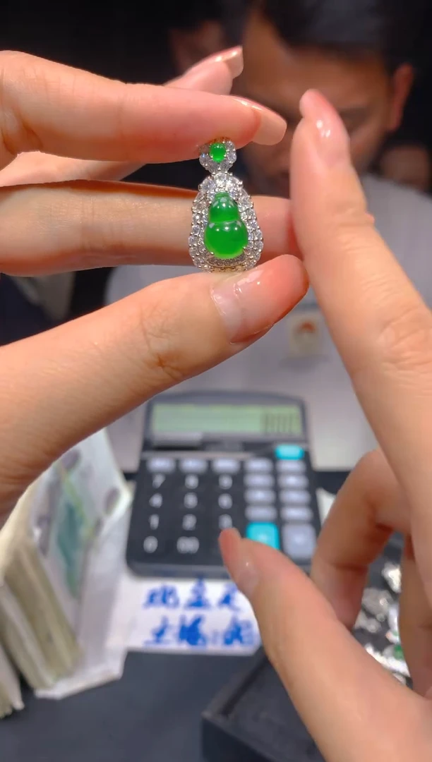 【闪购商品】定制翡翠未镶嵌8多样性发货（发其一）