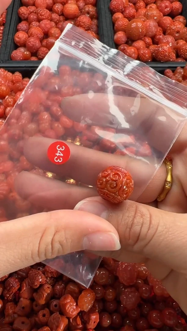 【闪购商品】南红玛瑙颈饰未镶嵌1