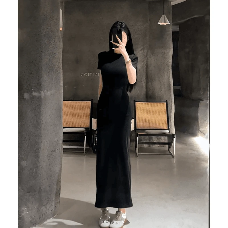 设计感连衣裙女2025夏季新款法式气质圆领短袖收腰中长款包臀裙子