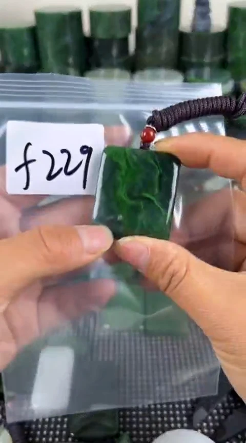 和田玉未镶嵌珠宝半成品牌子