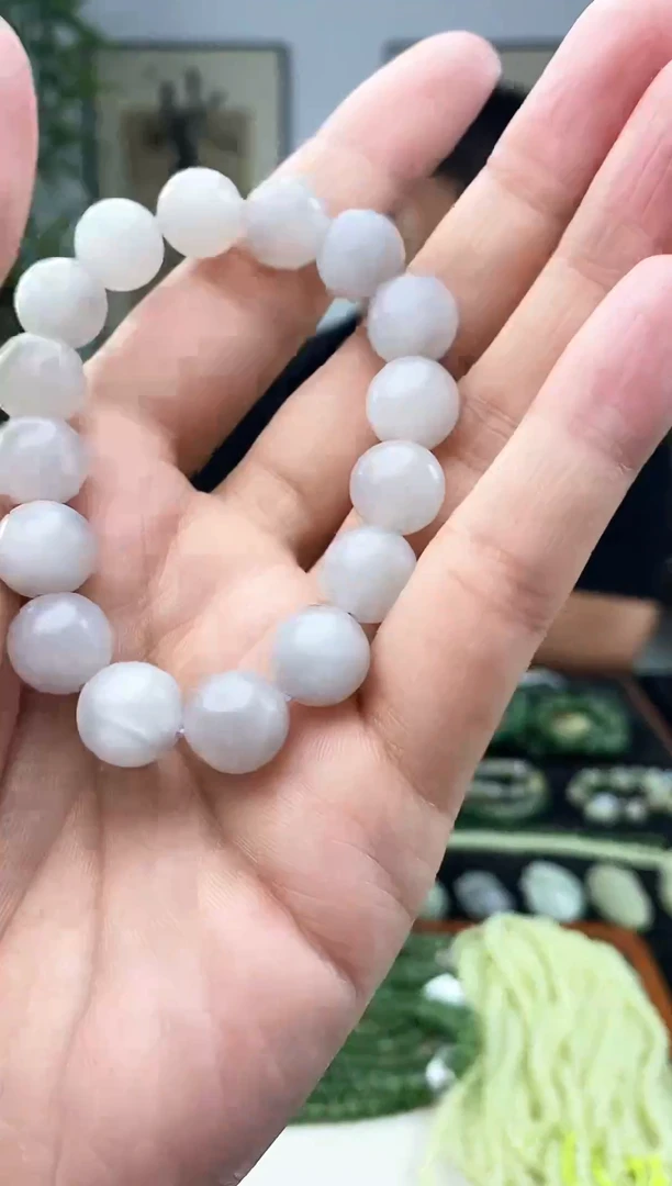 和田玉未镶嵌颈饰1