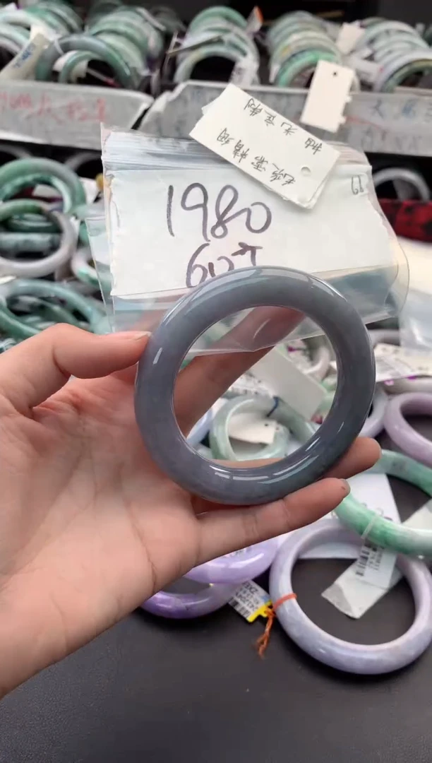【闪购商品】定制翡翠未镶嵌毛货需精细抛光+多人