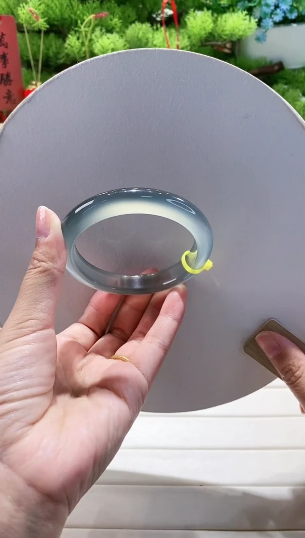 玛瑙/玉髓手镯未镶嵌62-60