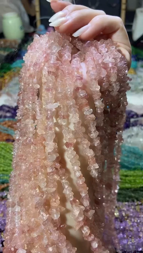 水晶珠宝半成品未镶嵌白水体草莓晶