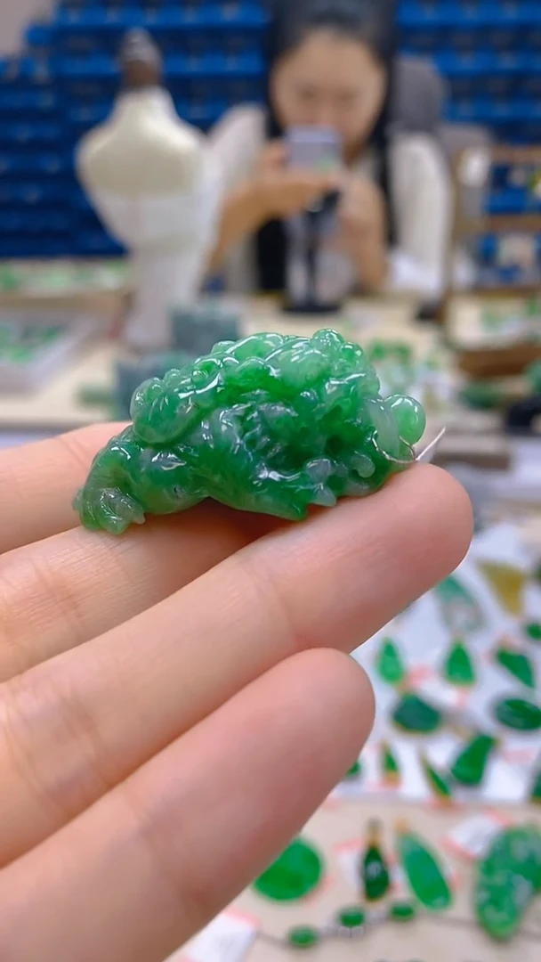 颈饰未镶嵌翡翠新号开播 全场乱卖