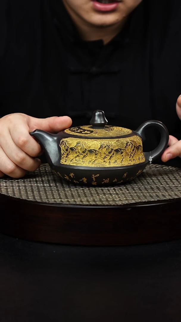 茶壶紫砂宜兴紫砂 八骏曲壶 石黄 高艳 h346