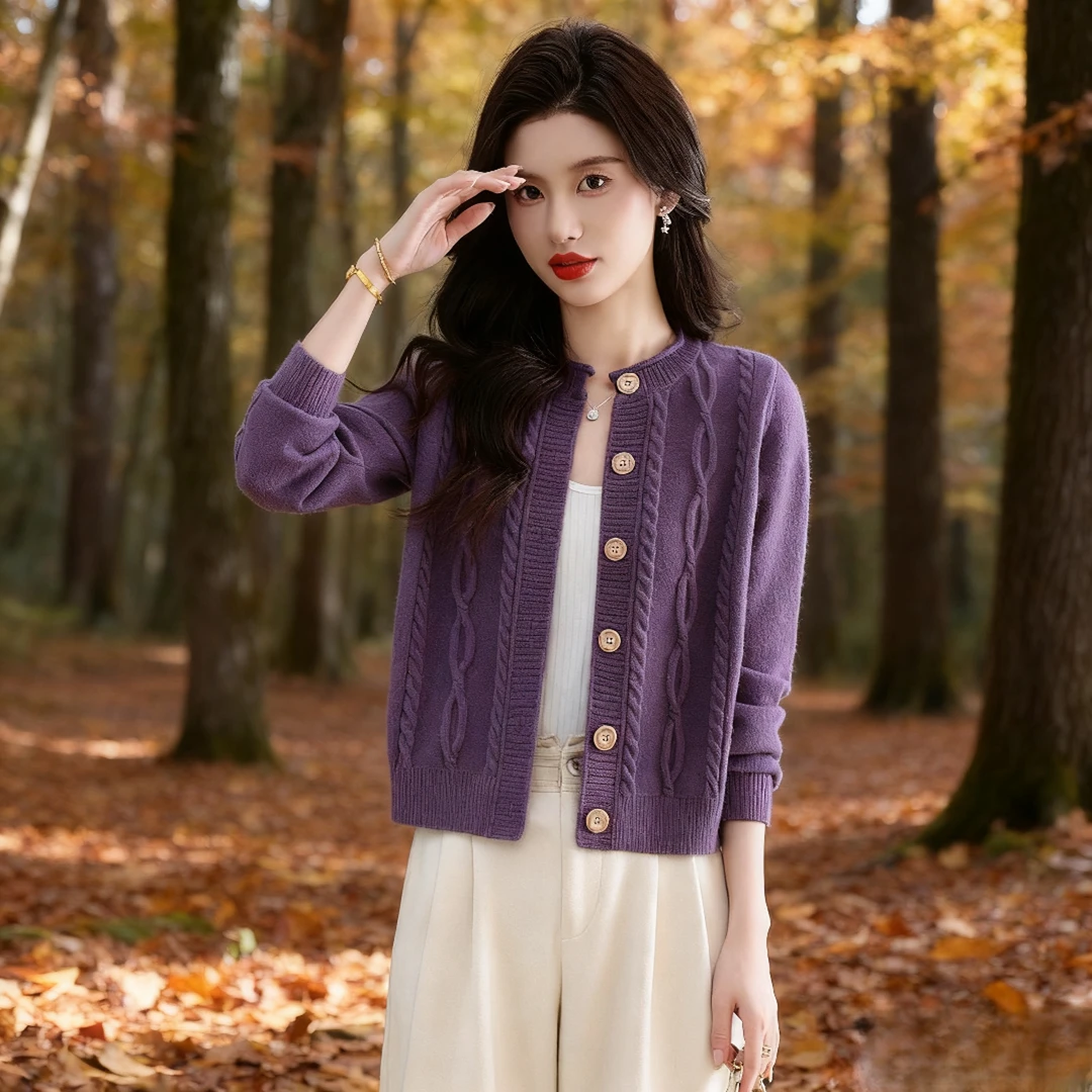爆款重磅短款洋气毛衣外套女士春秋圆领针织小个子外穿羊毛衫