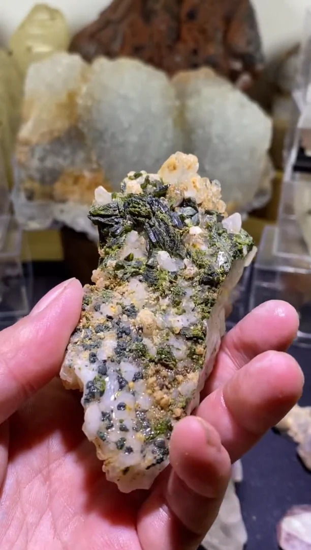 未镶嵌珠宝半成品水晶84号四川美姑超七花园水晶