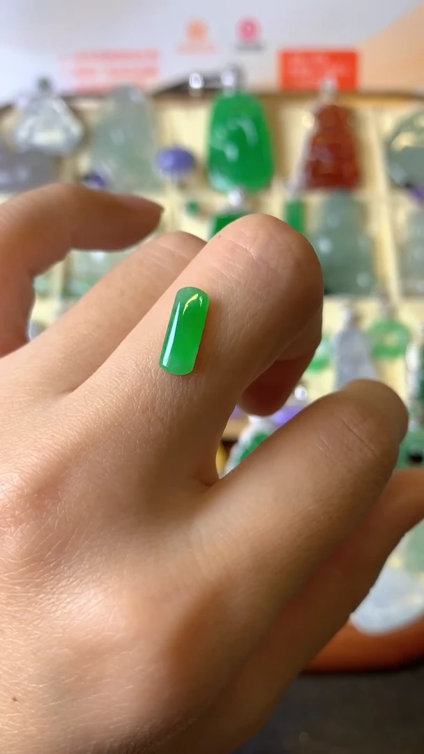 【闪购商品】定制翡翠未镶嵌1裸玉（客户意向镶嵌）