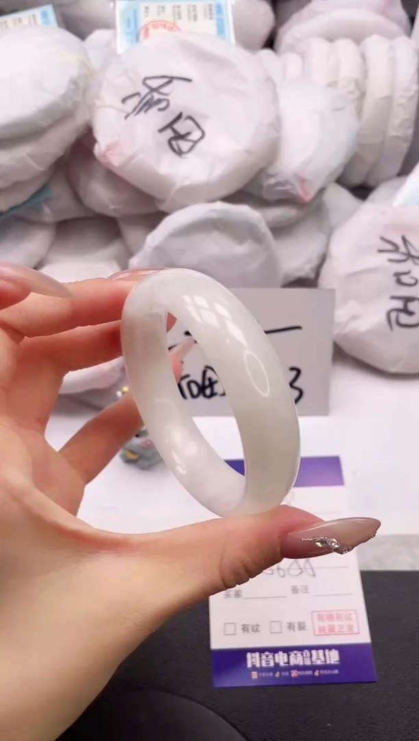 【闪购商品】和田玉手镯未镶嵌4K109-56