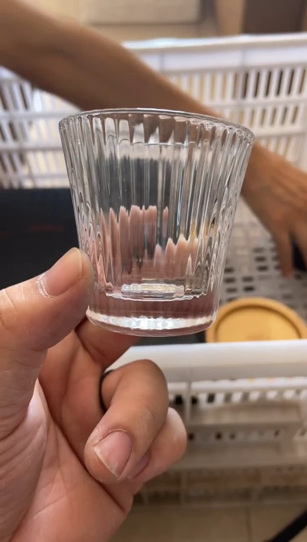 无运费险有瑕疵的摄影的产品有使用过的痕迹有点脏介意勿拍