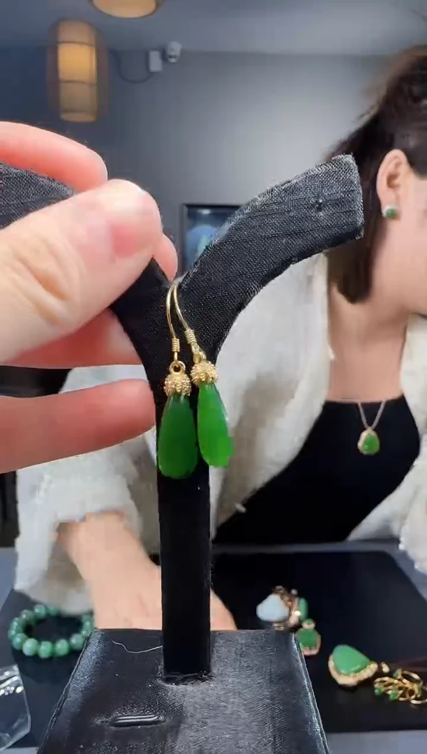 【闪购商品】和田玉耳钉银S925镶嵌1