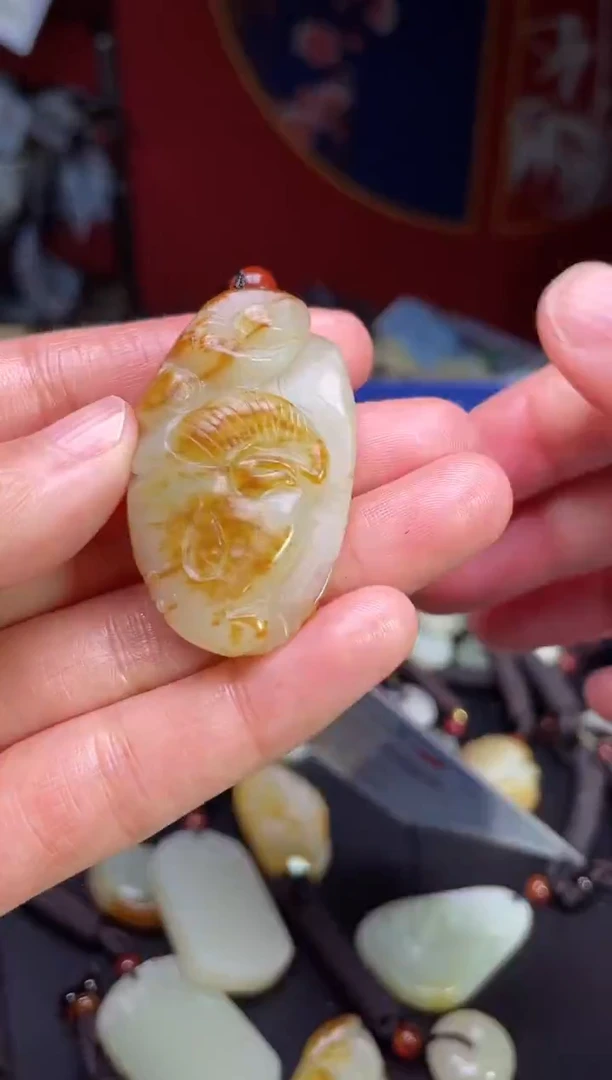 颈饰未镶嵌和田玉123