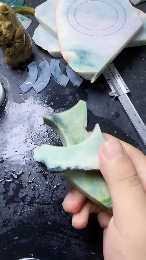 未镶嵌挂件翡翠053