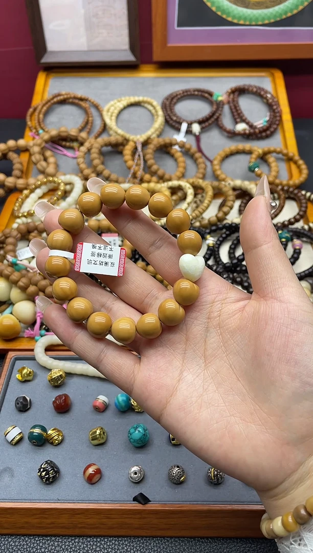 手串猴头核桃猴头雕刻爱心屁桃手串搭配爱心