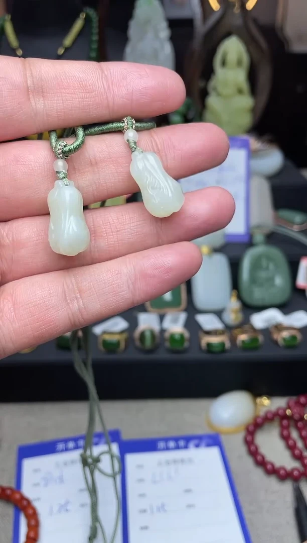 【闪购商品】和田玉颈饰未镶嵌吊坠多样性发其一