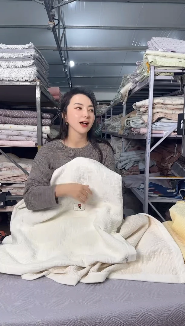 棉9号】孤品 时光里绒床盖 2.0*2.2 白色