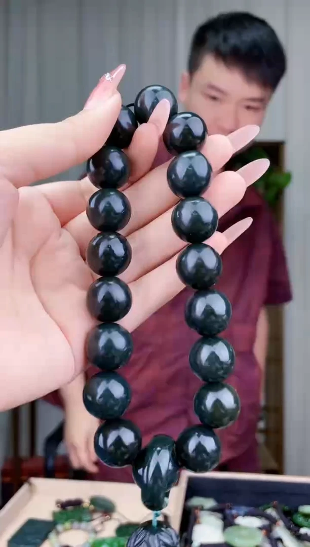 和田玉未镶嵌挂件拍一发一，多样性发货