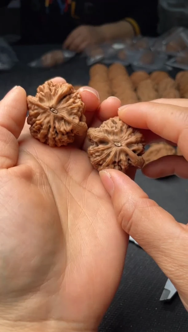 把件文玩核桃w168  秦闷 37尺