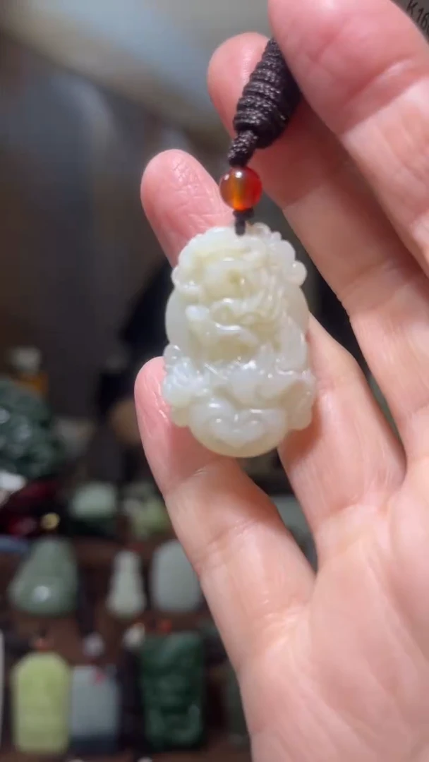 颈饰未镶嵌和田玉·