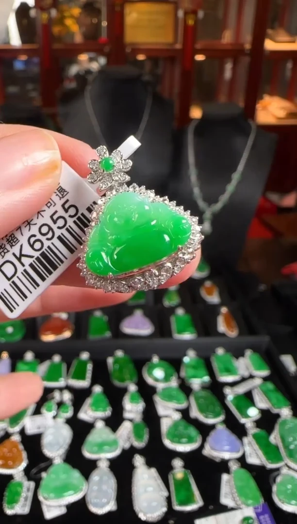 颈饰18K金镶嵌翡翠DK6955绿佛公