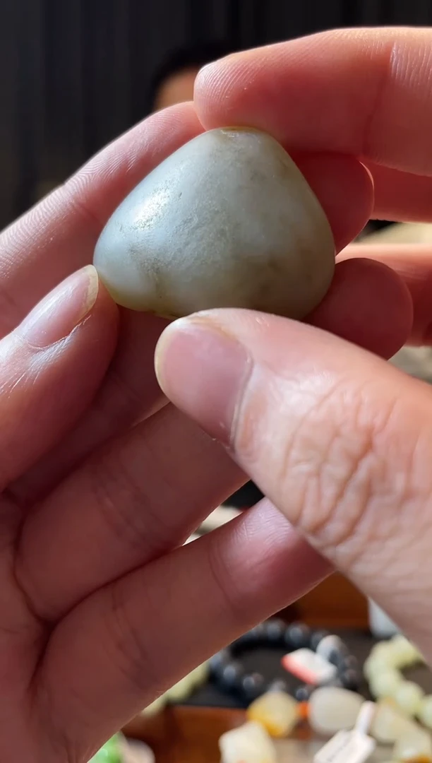 和田玉未镶嵌吊坠(不含链)原石16g