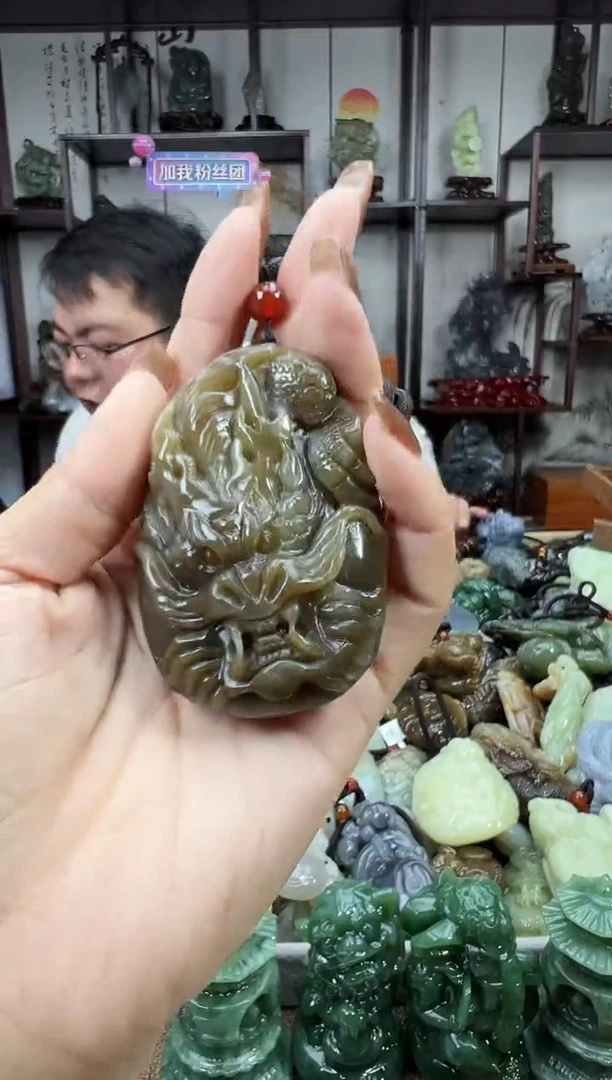 未镶嵌和田玉把件1