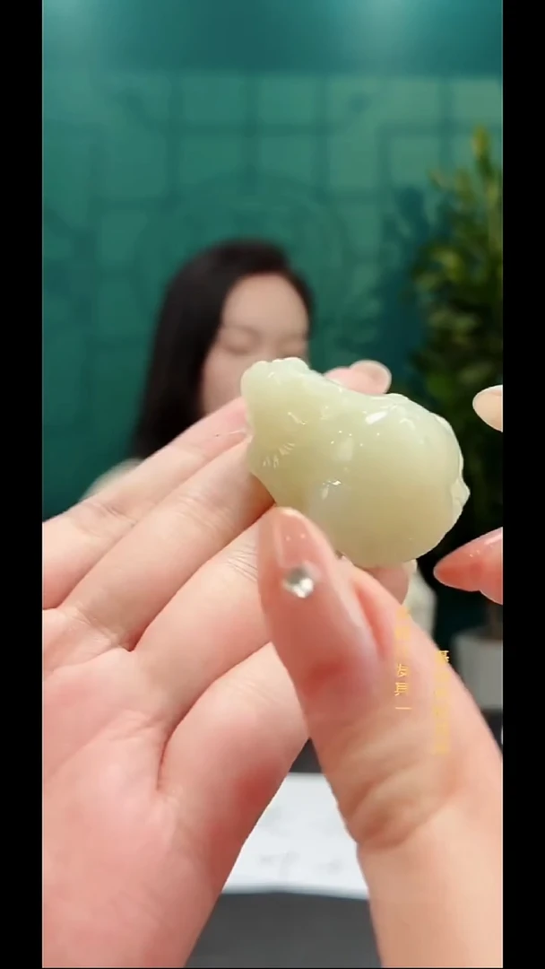 颈饰未镶嵌和田玉纯天然多样性发一