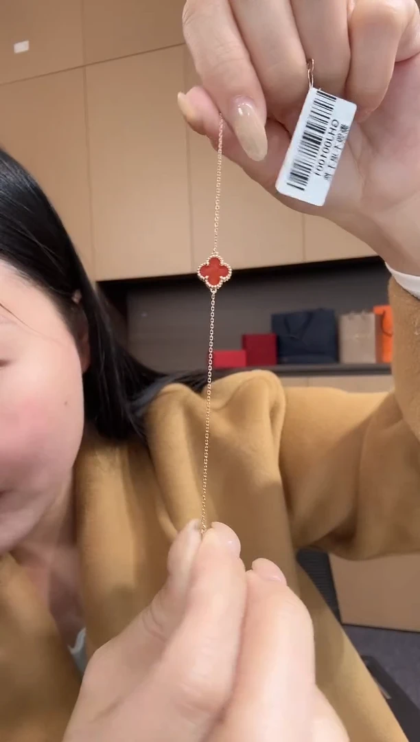 【闪购商品】玛瑙/玉髓手链18K金镶嵌红色k黄，小号单花手链GHJ