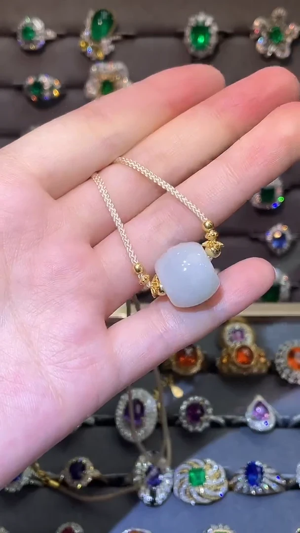 翡翠未镶嵌项链桶珠