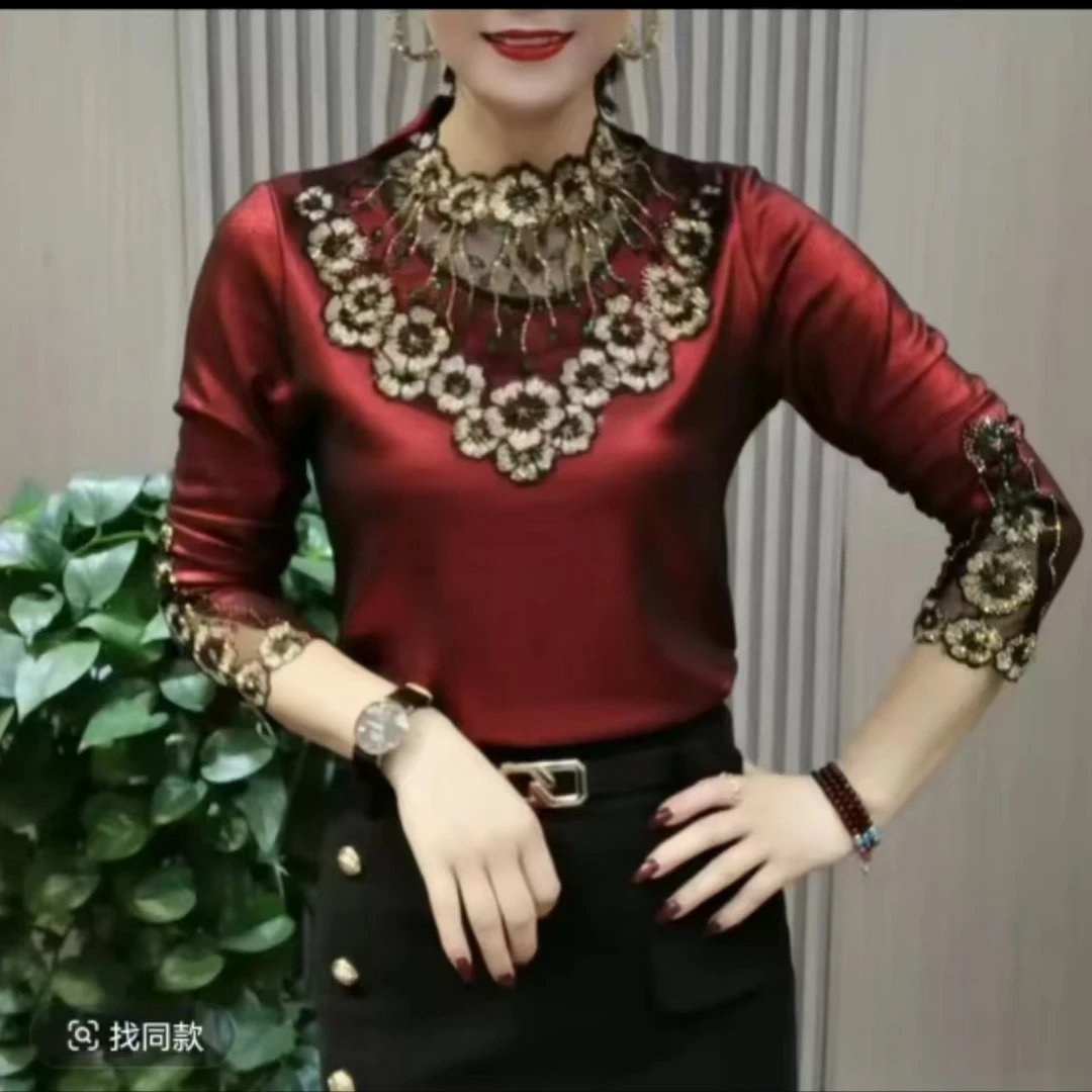 2024秋冬新款镂空蕾丝镶钻加厚时尚重工显瘦百搭洋气打底衫