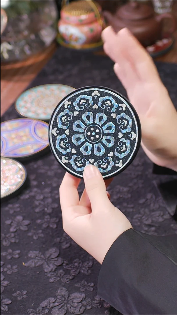 壹藏贰宝幻夜图案杯垫一片