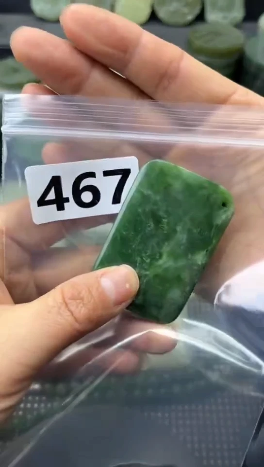 未镶嵌和田玉珠宝半成品牌子