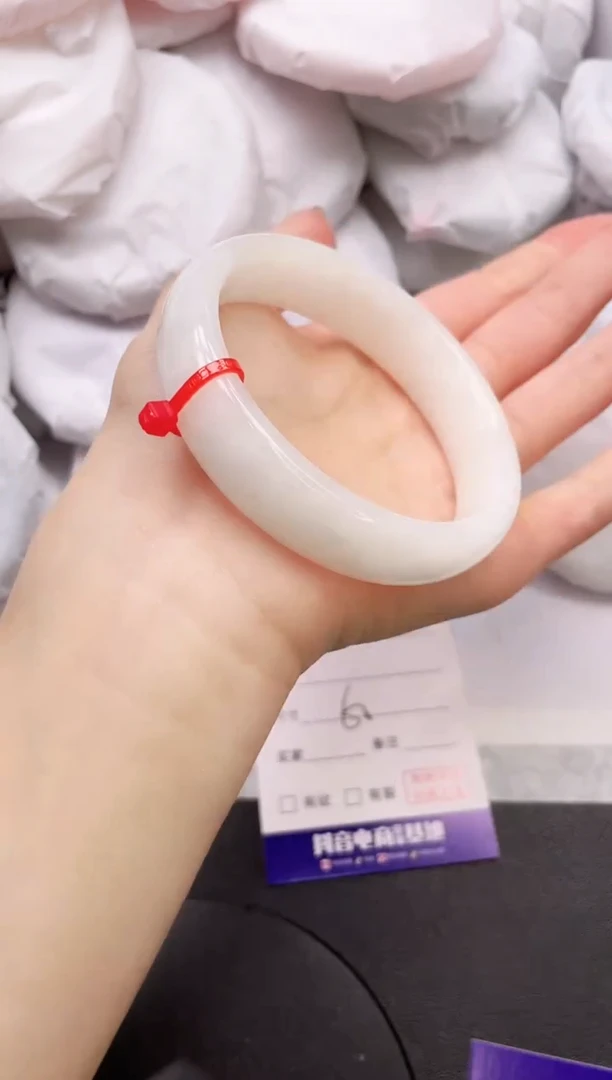 【闪购商品】和田玉手镯未镶嵌3K132-60