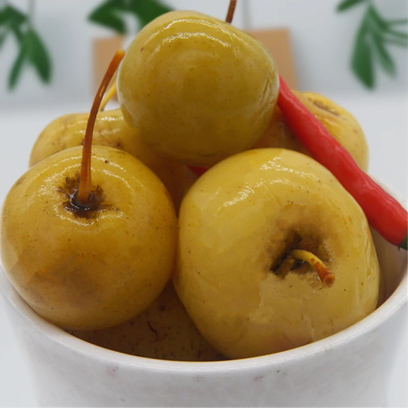 广东信宜特产山楂水浸手工腌制甜酸微辣开胃零食酸嘢瓶装信宜山楂